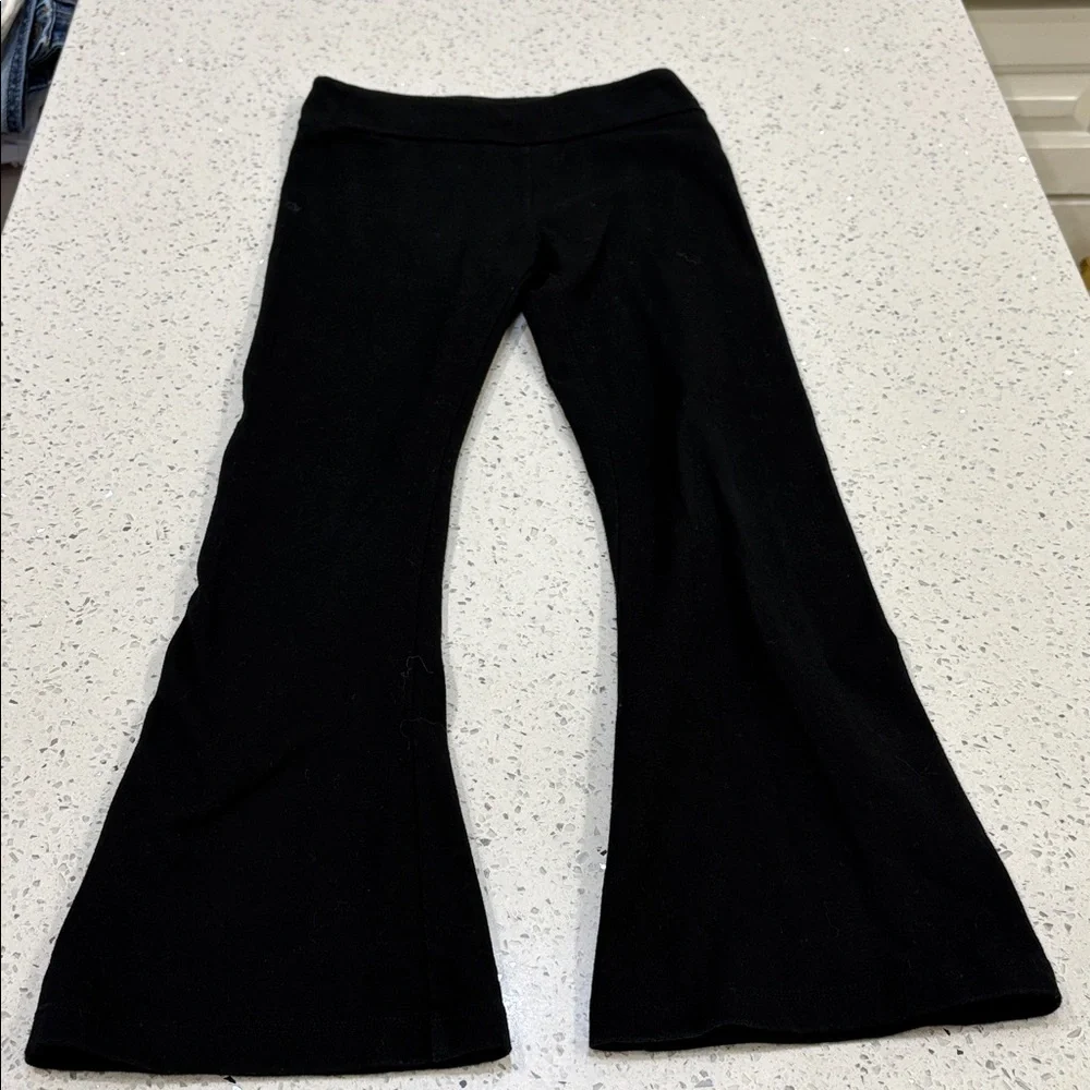 The Children's Place Black Birthday Girl and Cat & Jack flare leggings size 7